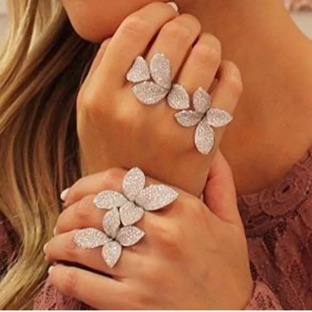 Two Fingers Flower Leaf Ring